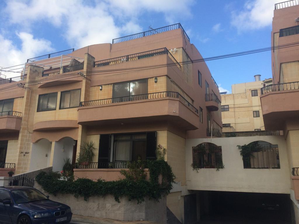 Swieqi Semi Detached Maisonette Saint Julian's Exterior foto