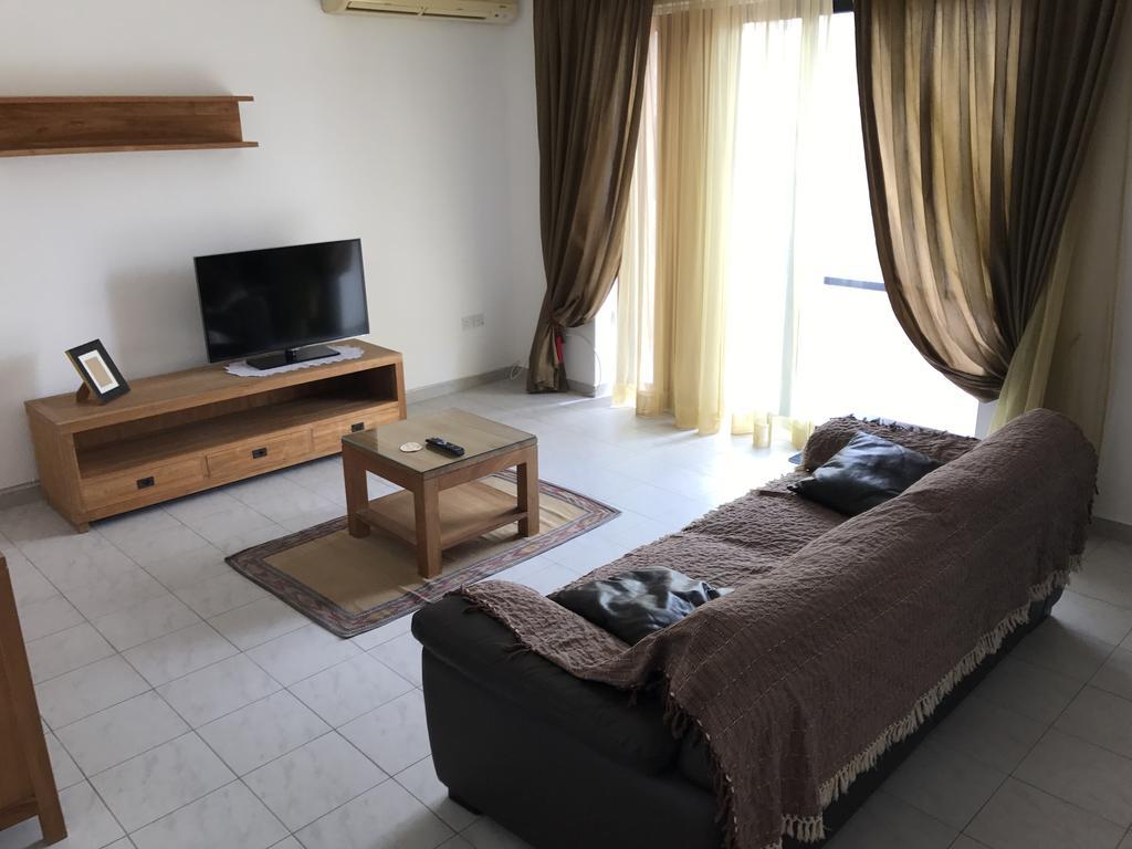 Swieqi Semi Detached Maisonette Saint Julian's Exterior foto